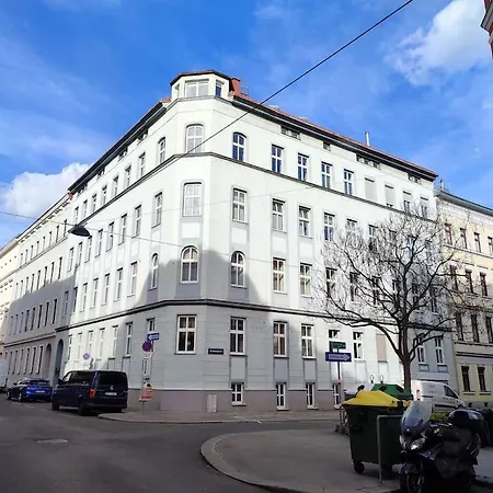 Apartment In Wien-hernals, Lacknergasse Vienna