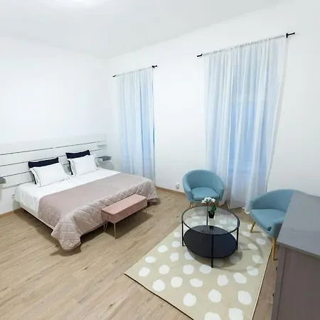 Second District Charming Flat *