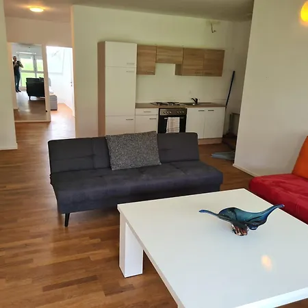 Gardenloft No4 - Enjoy Apartment