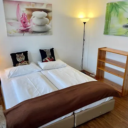 Bei Lugner City Apartment Vienna