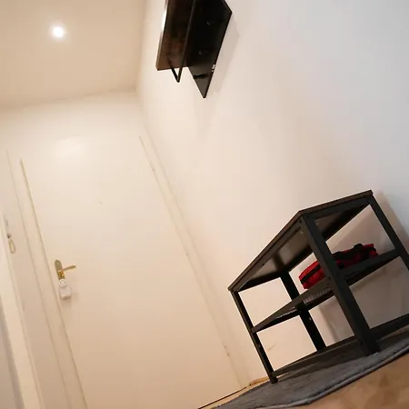 Apartment City: Live, Work, Play *