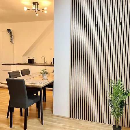 Apartment Modern Rooftop With Free Parking *