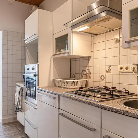 Apartment Budget Well Connected To The Whole *