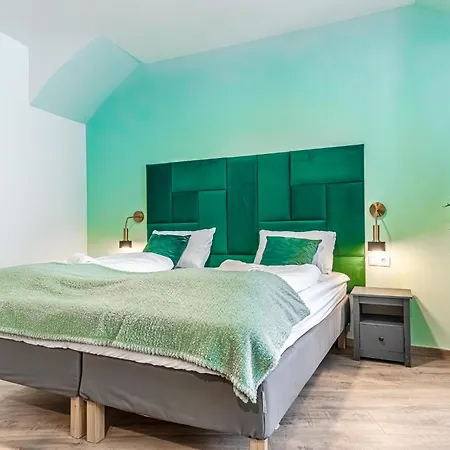 Westbahnhof - Kingbed With Ensuite Washer Apartment