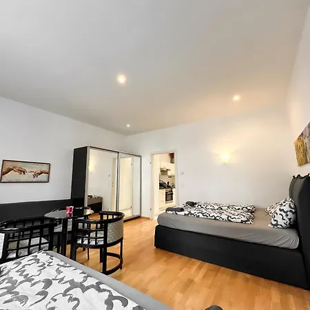 W - Brigittenau Area Mm10 Apartment