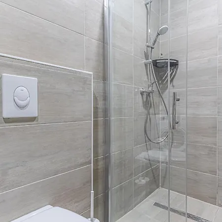 Apartment Westbahnhof - Kingbed With Ensuite Washer Vienna