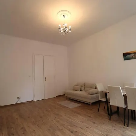 Default Tabor 57 Apartment