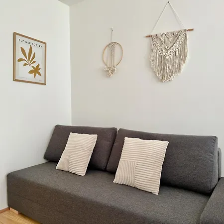 Modern Premium With Balcony Apartment Vienna