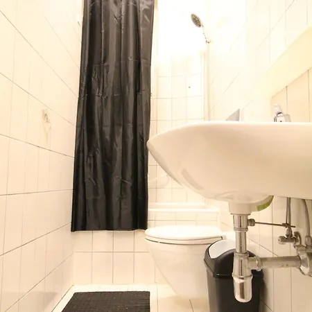 Apartment Spacious In Liesing Area Lv6 Vienna