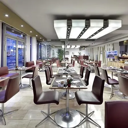 Eurostars Embassy