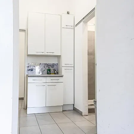 Gorgeous 1br Near Akh Hospital Apartment