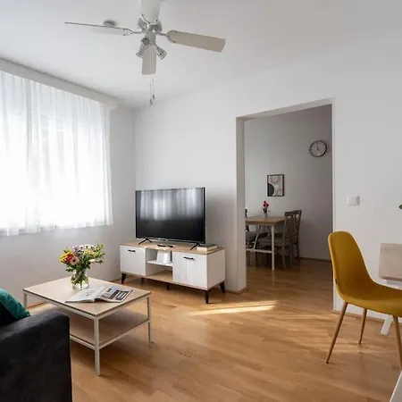 1br Haven With Swift Access By Hm *