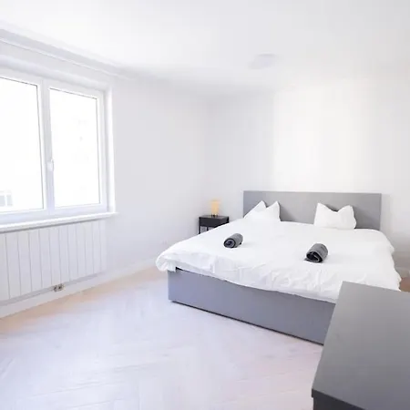 Stylish Two Bedrooms Next Belvedere Viena