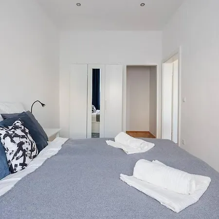 Apartment Modern Near Center - 2br, Netflix Vienna
