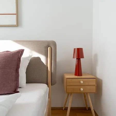 Apartment Hm • Modern 1br Apt With Balcony