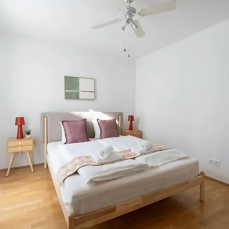 Hm • Modern 1br Apt With Balcony Appartamento Vienna