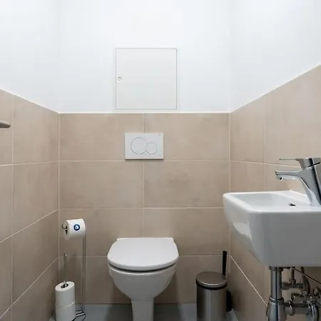 Apartment Quiet 1br Oasis, Fast Path By Hm *