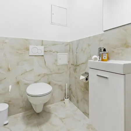 Sky9 Homes & - Vienna South