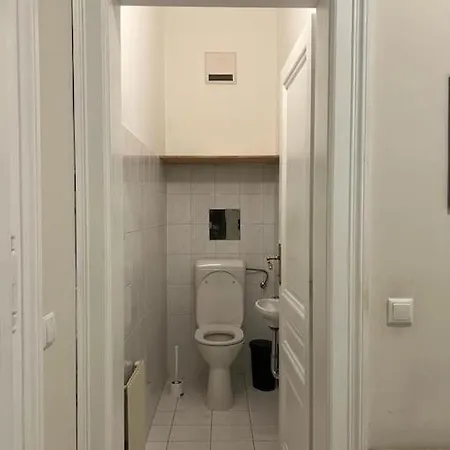 Stylish - Free Parking & Netflix *
