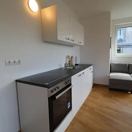 Apartment Wohnflair Mit Balkon T25 *
