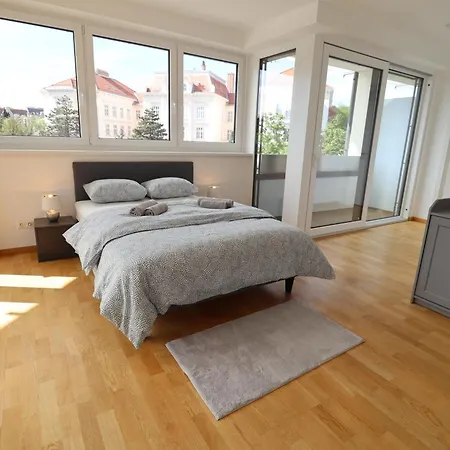 Wohnflair Mit Balkon T25 Apartment