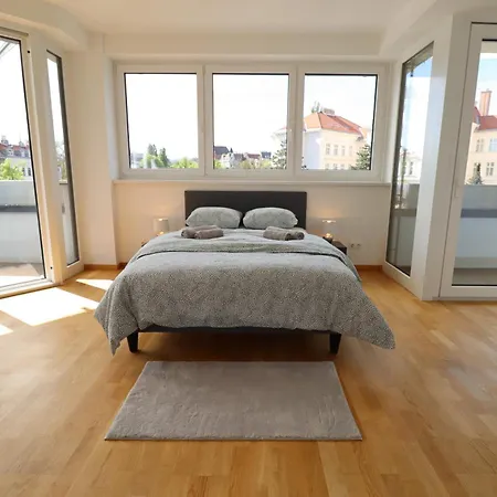 Wohnflair Mit Balkon T25 Apartment *