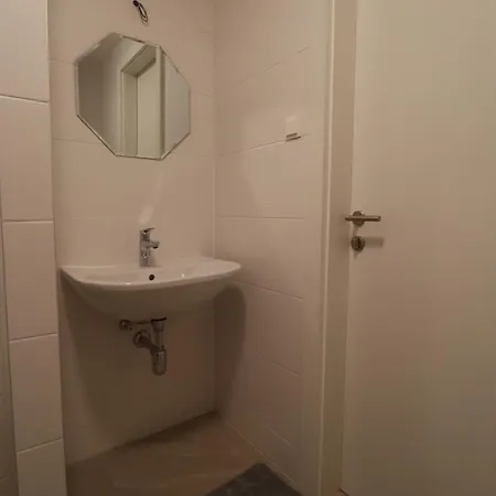 Wohnflair Mit Balkon T25 Vienna