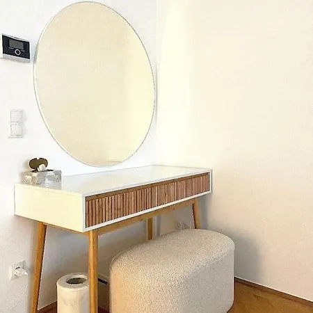 Apartamento 1010 *