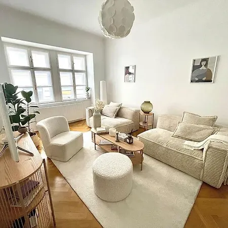 Apartamento 1010 *