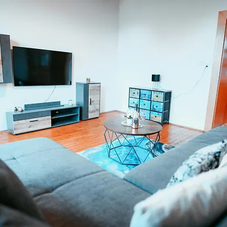 Belvedere Apartment *