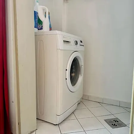 5 Bedroom I Winter Garden I Near Metro *