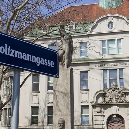 Boltzmann Hotel 4*