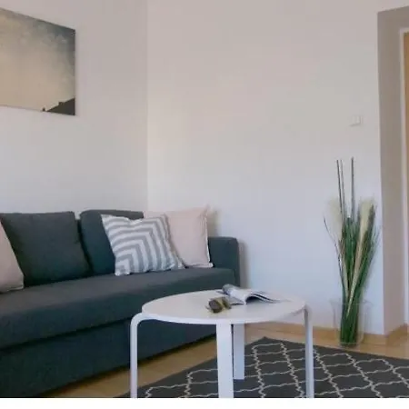 Spacious 2rooms In The Center