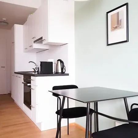 Apartment Exquisite Studio With Rooftop Pool