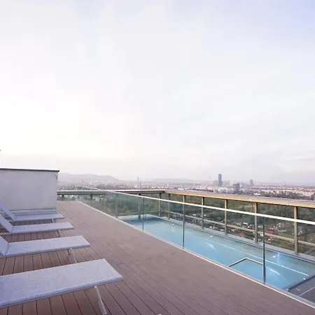 Apartment Exquisite Studio With Rooftop Pool