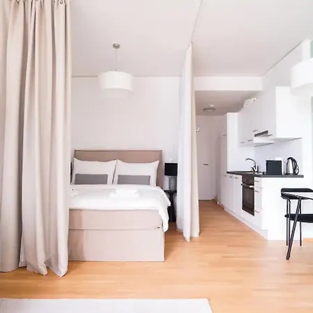 Exquisite Studio With Rooftop Pool