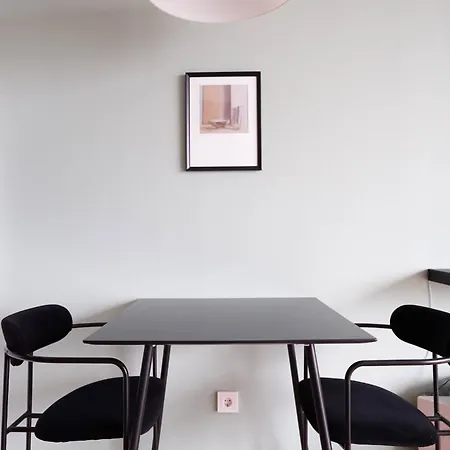 Exquisite Studio With Rooftop Pool Vienna
