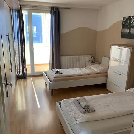 Apartment Esslinger Hauptstr Spacious With Loggia