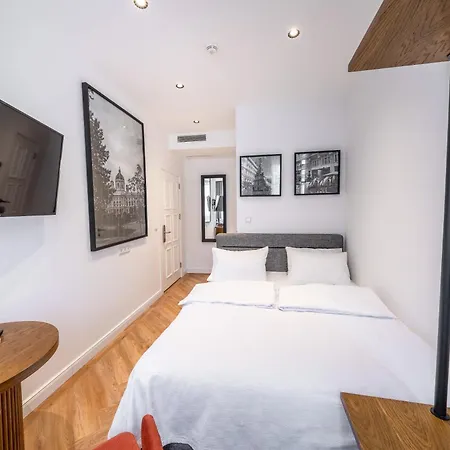 Aparthotel Lights - Domenig By Kent Wien