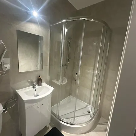 Datri Petite 9 Vienna