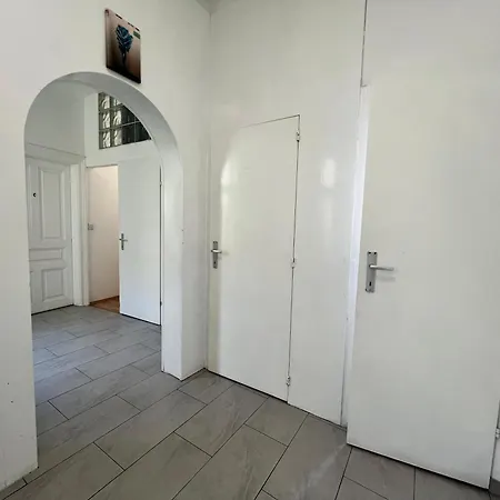 Apartment Cozy 4br Shared Apt.- Near U3/zippererstrasse *