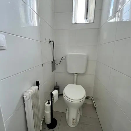 Apartment Cozy 4br Shared Apt.- Near U3/zippererstrasse *