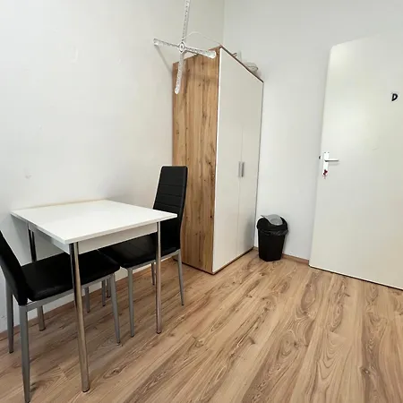 Apartment Cozy 4br Shared Apt.- Near U3/zippererstrasse Wien