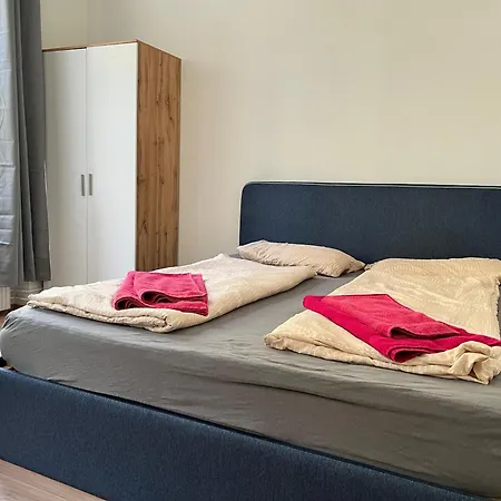 Apartment Cozy 4br Shared Apt.- Near U3/zippererstrasse Wien