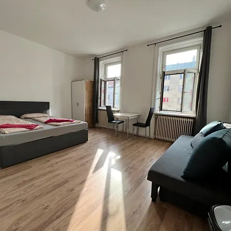 Cozy 4br Shared Apt.- Near U3/zippererstrasse
