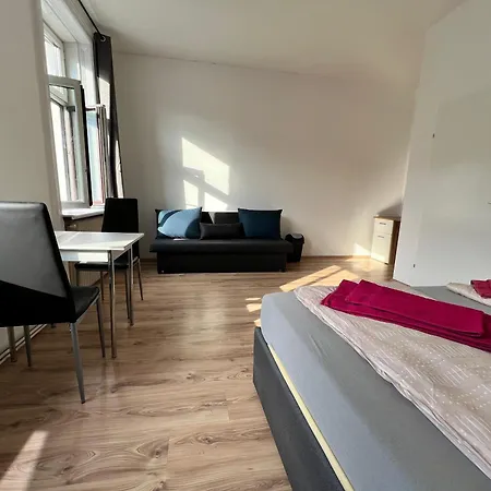 Cozy 4br Shared Apt.- Near U3/zippererstrasse Wien