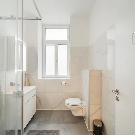 Hostel Chic By Home2 *