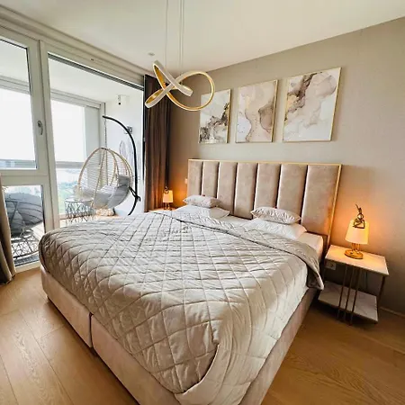 Apartment High-end Close To Metro And Uno-city With E-parking *