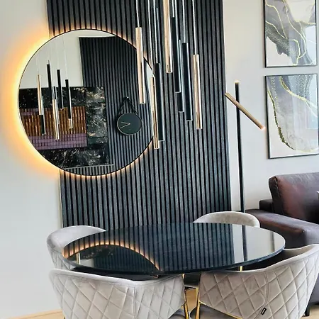 Apartment High-end Close To Metro And Uno-city With E-parking