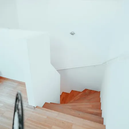 Apartment Deluxe *